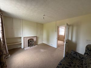 Sitting Room- click for photo gallery